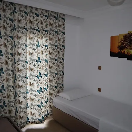 Eren Holiday Homes *